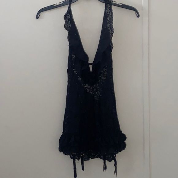 Elegant Black Lace Halter Lingerie - Picture 1 of 7